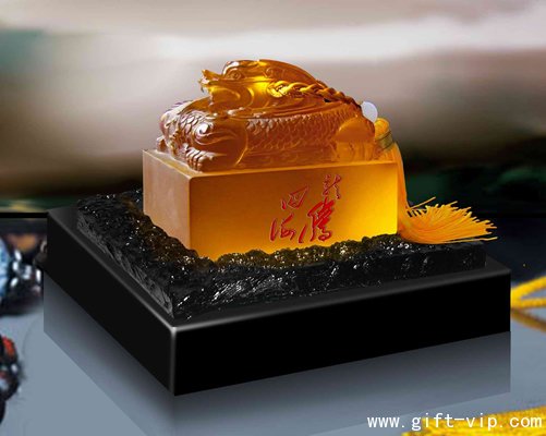 四海龍騰印章（白玉）