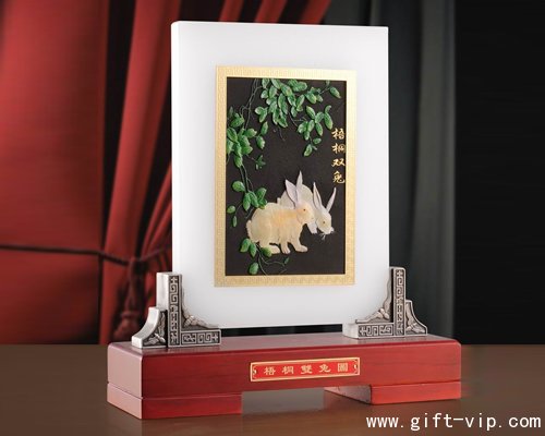 天下第一福-玉石碳雕結(jié)合屏風(fēng)
