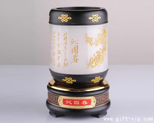 赤壁懷古-碳雕直形筆筒