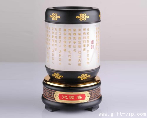 赤壁懷古-碳雕直形筆筒