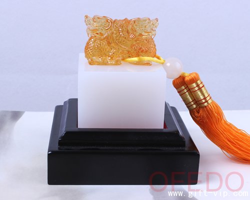 龍行天下印章