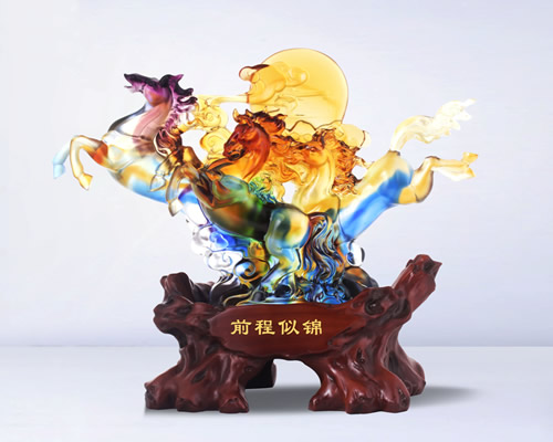 溢火流光的光彩世界——談琉璃藝術(shù)創(chuàng)作